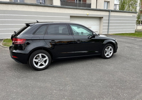 Audi A3 cena 61900 przebieg: 138000, rok produkcji 2016 z Września małe 667